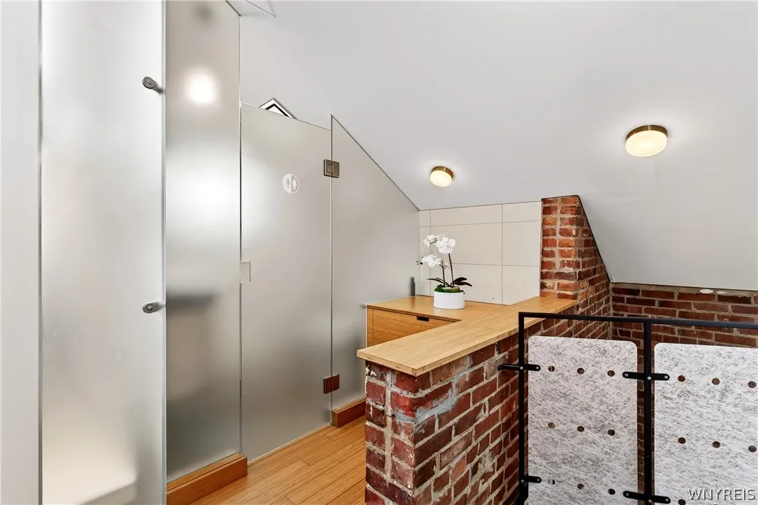 384 Summer Street, Buffalo, New York 14213, Buffalo, New York 14213, 2 Bedroom Bedrooms, 4 Room Rooms,2 BathroomBathrooms,Residential Lease,For Rent,384 Summer Street, Buffalo, New York 14213,0,B1711303