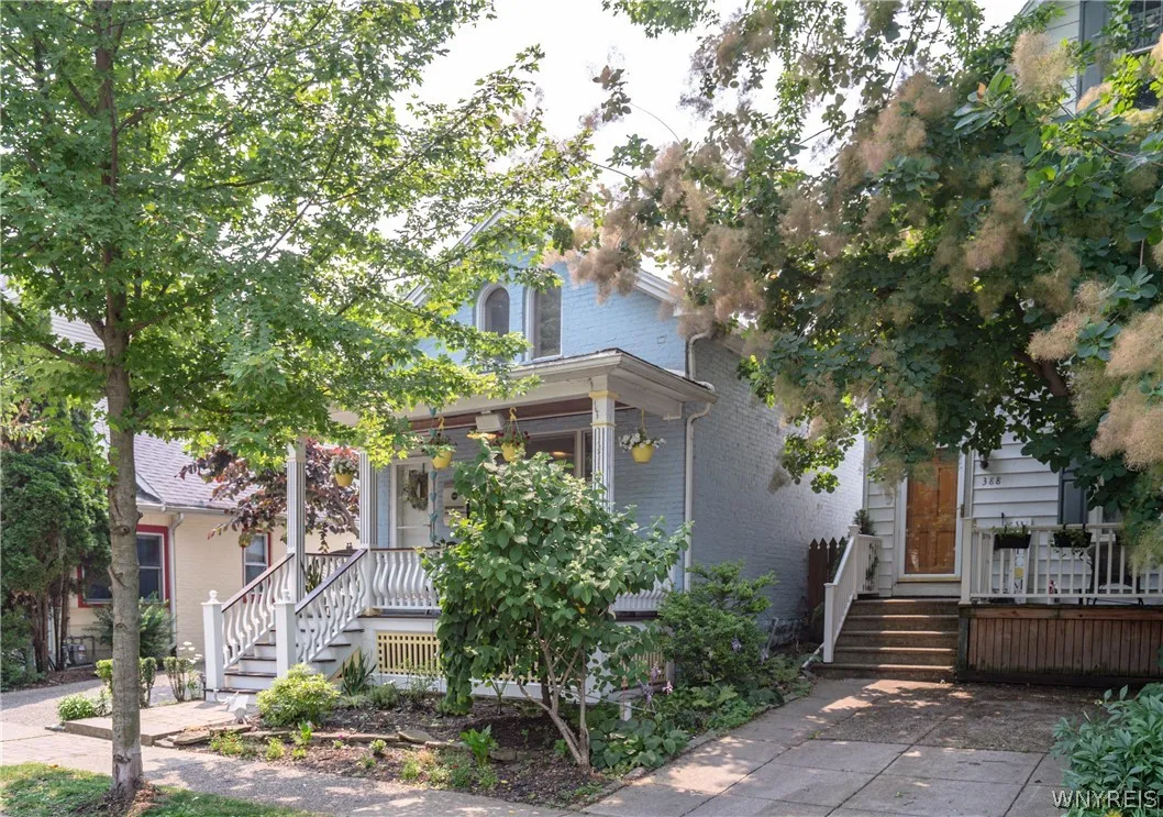 384 Summer Street, Buffalo, New York 14213, Buffalo, New York 14213, 2 Bedroom Bedrooms, 4 Room Rooms,2 BathroomBathrooms,Residential Lease,For Rent,384 Summer Street, Buffalo, New York 14213,0,B1711303
