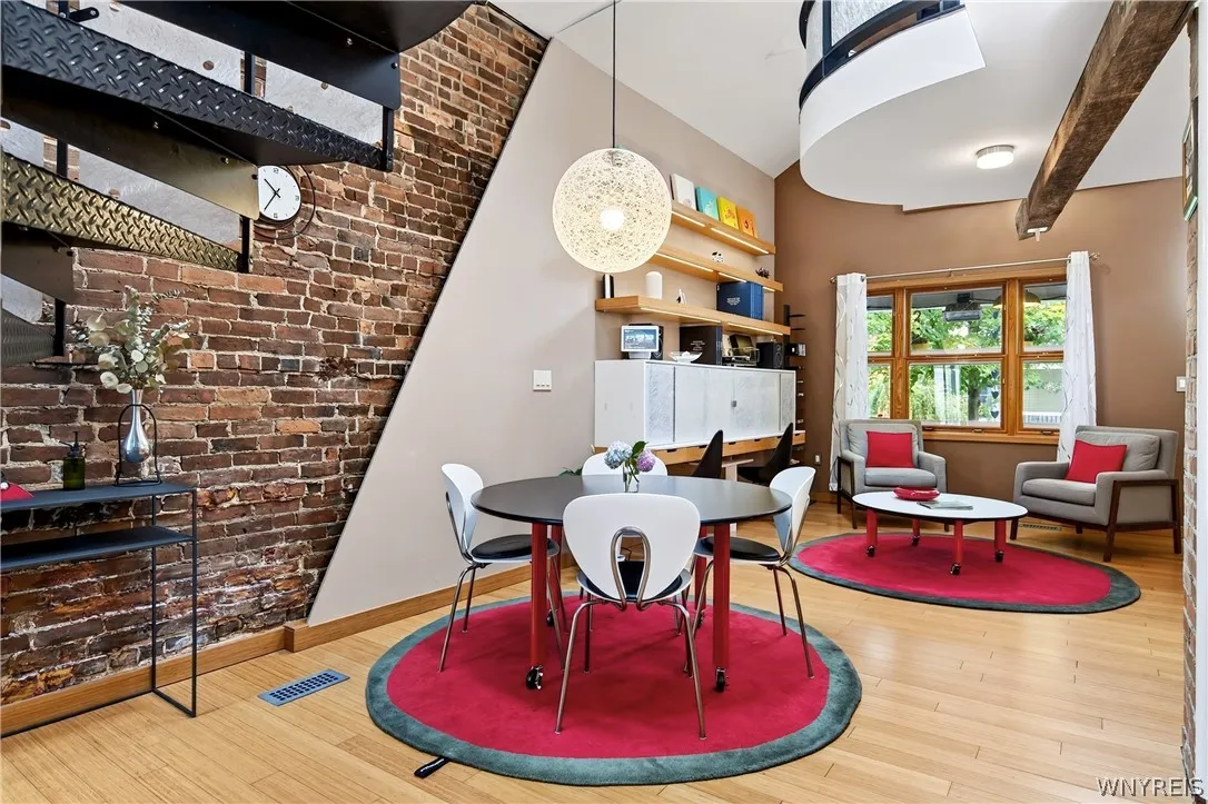 384 Summer Street, Buffalo, New York 14213, Buffalo, New York 14213, 2 Bedroom Bedrooms, 4 Room Rooms,2 BathroomBathrooms,Residential Lease,For Rent,384 Summer Street, Buffalo, New York 14213,0,B1711303