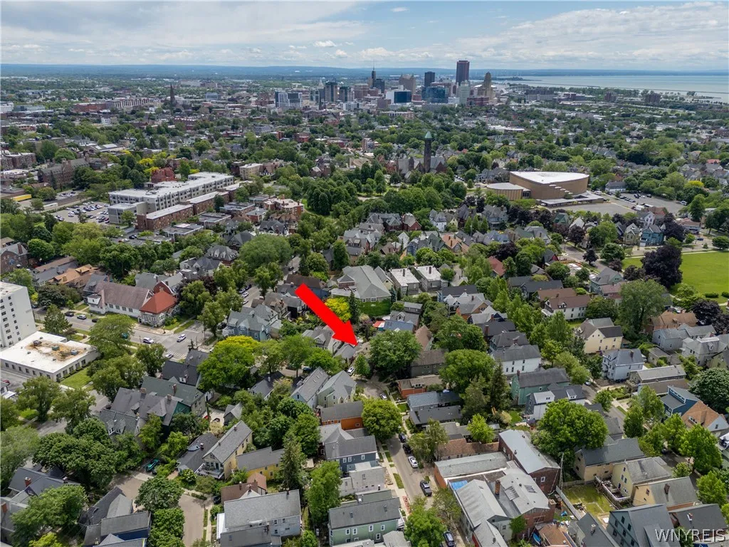 384 Summer Street, Buffalo, New York 14213, Buffalo, New York 14213, 2 Bedroom Bedrooms, 4 Room Rooms,2 BathroomBathrooms,Residential Lease,For Rent,384 Summer Street, Buffalo, New York 14213,0,B1711303
