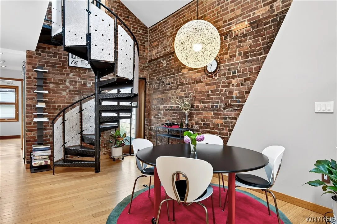 384 Summer Street, Buffalo, New York 14213, Buffalo, New York 14213, 2 Bedroom Bedrooms, 4 Room Rooms,2 BathroomBathrooms,Residential Lease,For Rent,384 Summer Street, Buffalo, New York 14213,0,B1711303