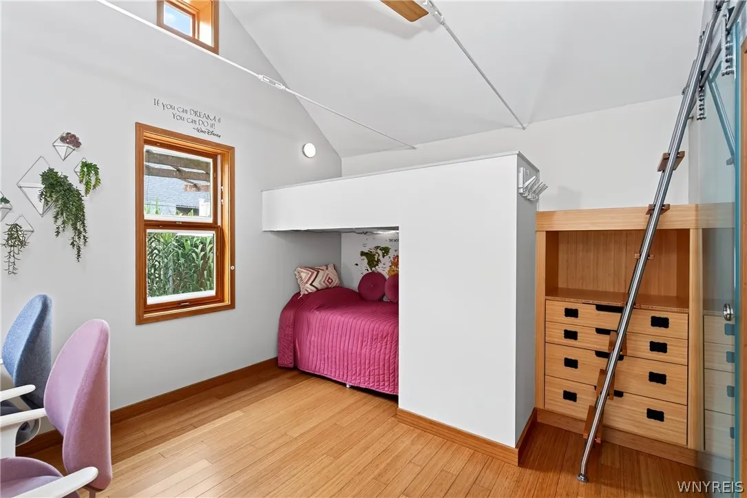 384 Summer Street, Buffalo, New York 14213, Buffalo, New York 14213, 2 Bedroom Bedrooms, 4 Room Rooms,2 BathroomBathrooms,Residential Lease,For Rent,384 Summer Street, Buffalo, New York 14213,0,B1711303