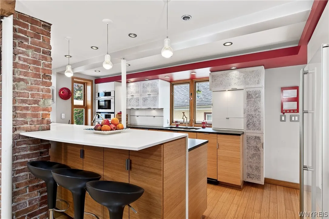 384 Summer Street, Buffalo, New York 14213, Buffalo, New York 14213, 2 Bedroom Bedrooms, 4 Room Rooms,2 BathroomBathrooms,Residential Lease,For Rent,384 Summer Street, Buffalo, New York 14213,0,B1711303