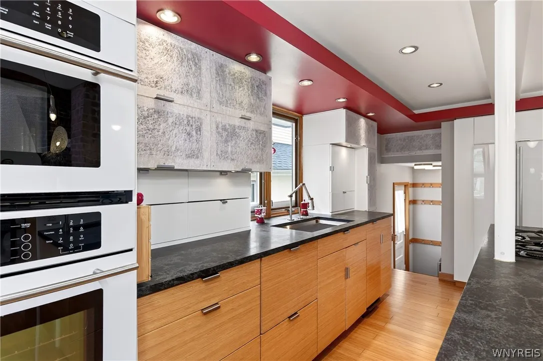 384 Summer Street, Buffalo, New York 14213, Buffalo, New York 14213, 2 Bedroom Bedrooms, 4 Room Rooms,2 BathroomBathrooms,Residential Lease,For Rent,384 Summer Street, Buffalo, New York 14213,0,B1711303