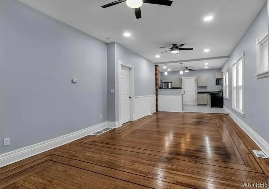 378 Breckenridge Street Apt #1 Lower, Buffalo, New, Buffalo, New York 14213, 2 Bedroom Bedrooms, 7 Room Rooms,1 BathroomBathrooms,Residential Lease,For Rent,378 Breckenridge Street Apt #1 Lower, Buffalo, New,0,B1711613