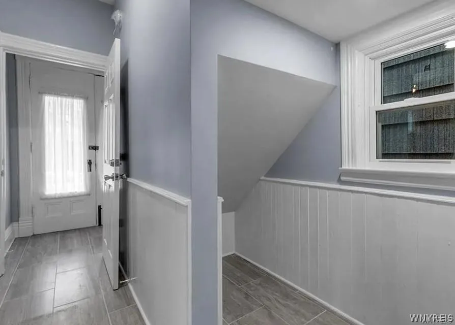 378 Breckenridge Street Apt #1 Lower, Buffalo, New, Buffalo, New York 14213, 2 Bedroom Bedrooms, 7 Room Rooms,1 BathroomBathrooms,Residential Lease,For Rent,378 Breckenridge Street Apt #1 Lower, Buffalo, New,0,B1711613