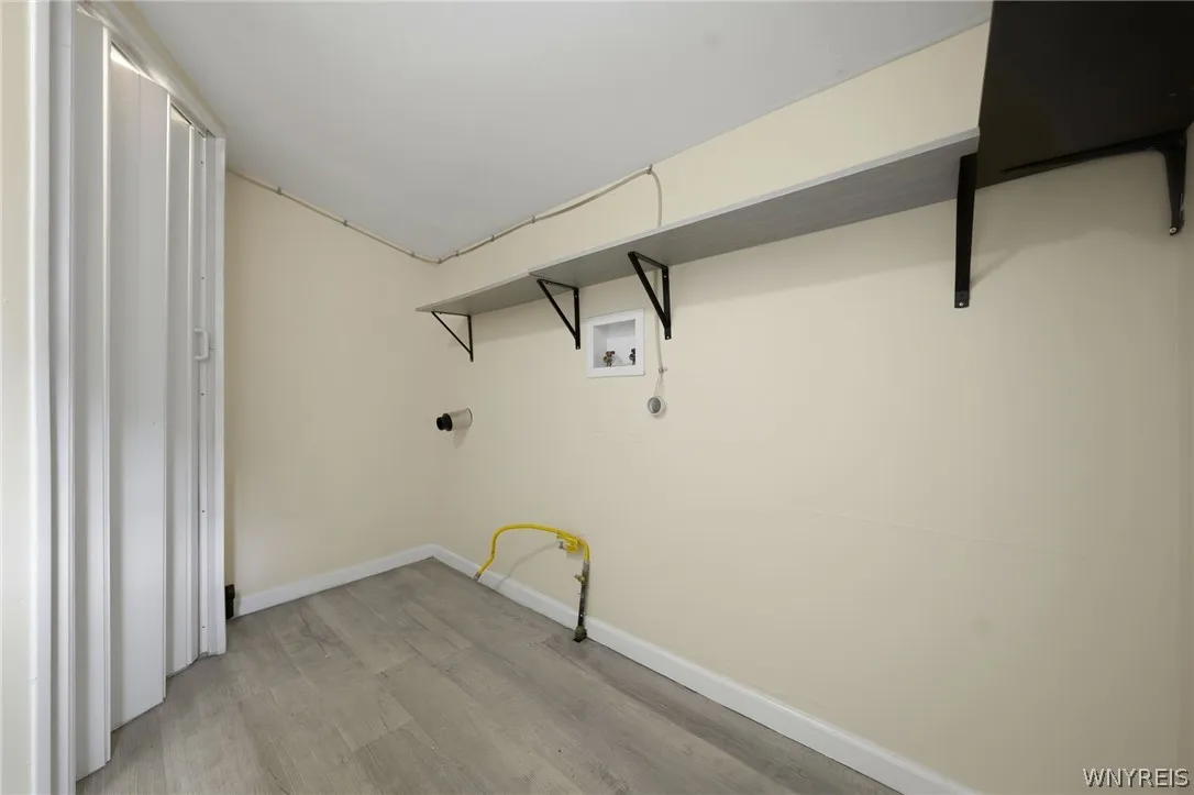 111 Dart Street, Buffalo, New York 14213, Buffalo, New York 14213, 1 Bedroom Bedrooms, 5 Room Rooms,1 BathroomBathrooms,Residential,For Sale,111 Dart Street, Buffalo, New York 14213,0,B1711482