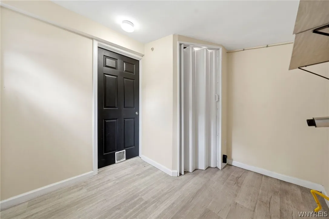 111 Dart Street, Buffalo, New York 14213, Buffalo, New York 14213, 1 Bedroom Bedrooms, 5 Room Rooms,1 BathroomBathrooms,Residential,For Sale,111 Dart Street, Buffalo, New York 14213,0,B1711482
