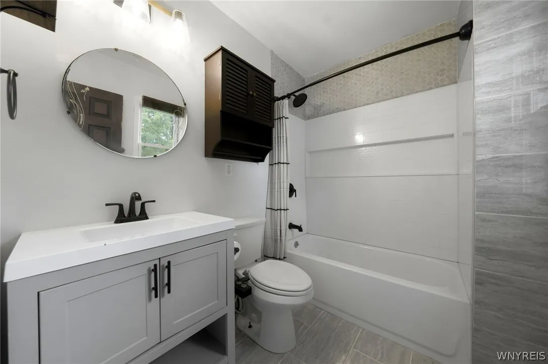 111 Dart Street, Buffalo, New York 14213, Buffalo, New York 14213, 1 Bedroom Bedrooms, 5 Room Rooms,1 BathroomBathrooms,Residential,For Sale,111 Dart Street, Buffalo, New York 14213,0,B1711482