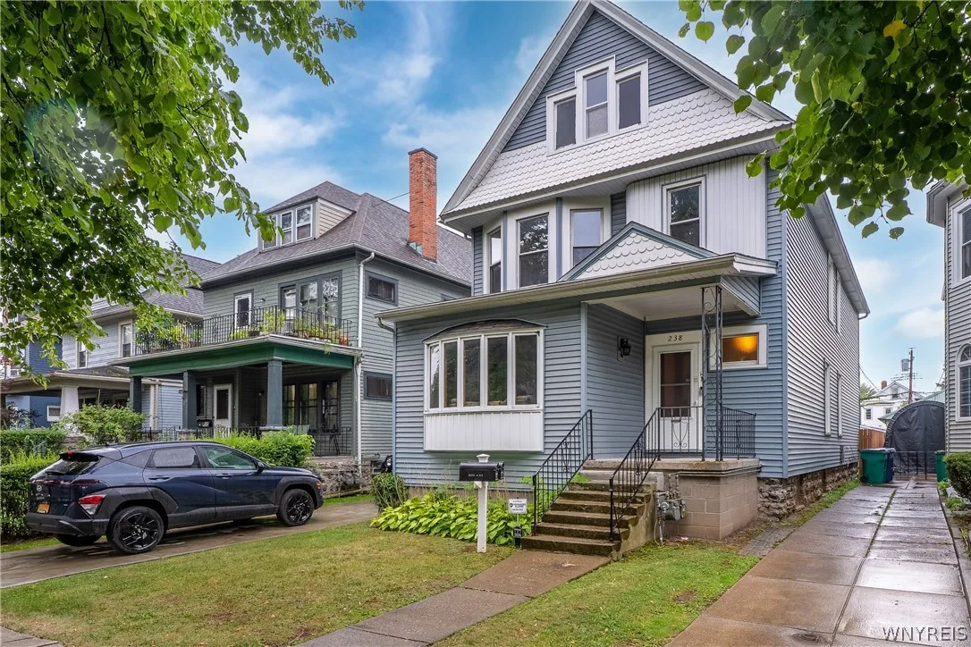 238 Saranac Avenue Upper, Buffalo, New York 14216, Buffalo, New York 14216, 3 Bedroom Bedrooms, 7 Room Rooms,1 BathroomBathrooms,Residential Lease,For Rent,238 Saranac Avenue Upper, Buffalo, New York 14216,0,B1711057