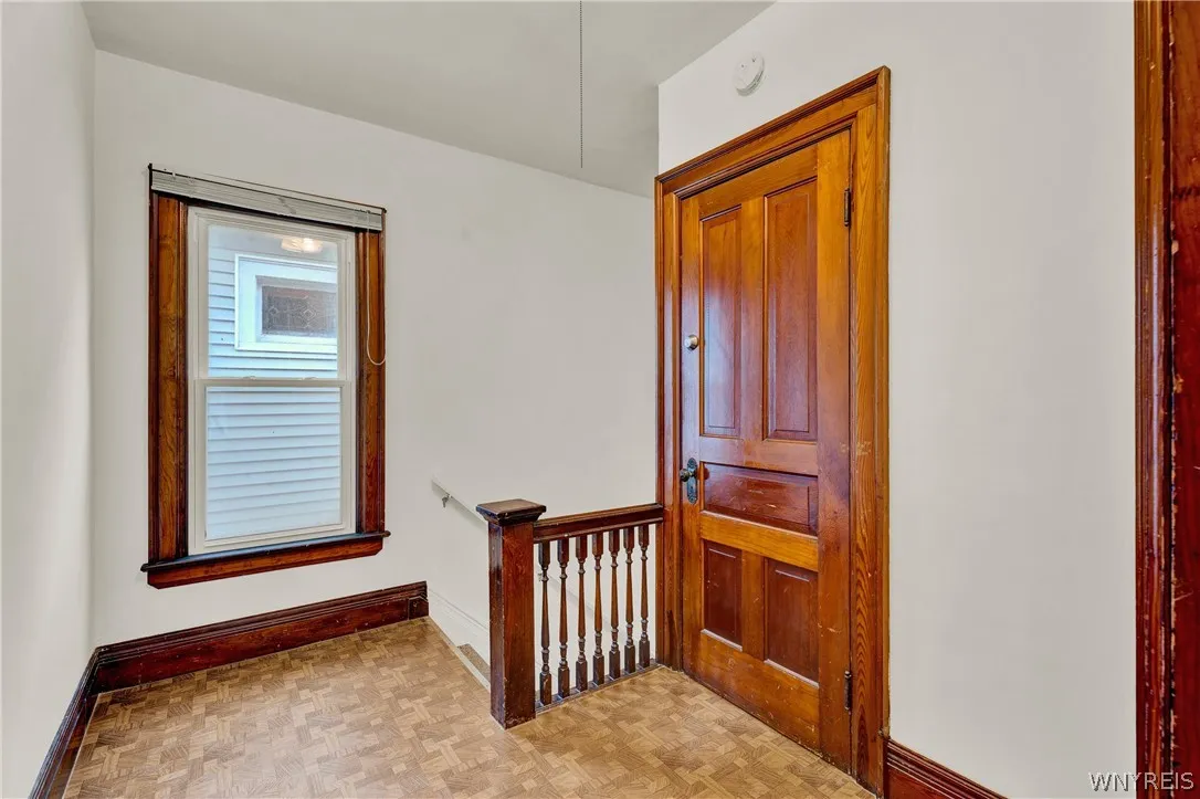 Upper Front Entryway