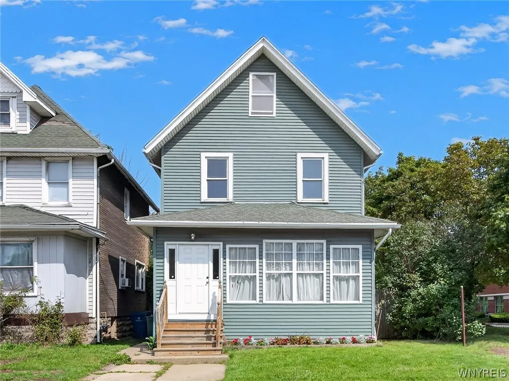 880 Hertel Avenue, Buffalo, New York 14216, Buffalo, New York 14216, 4 Bedroom Bedrooms, 8 Room Rooms,1 BathroomBathrooms,Residential,For Sale,880 Hertel Avenue, Buffalo, New York 14216,0,B1711858