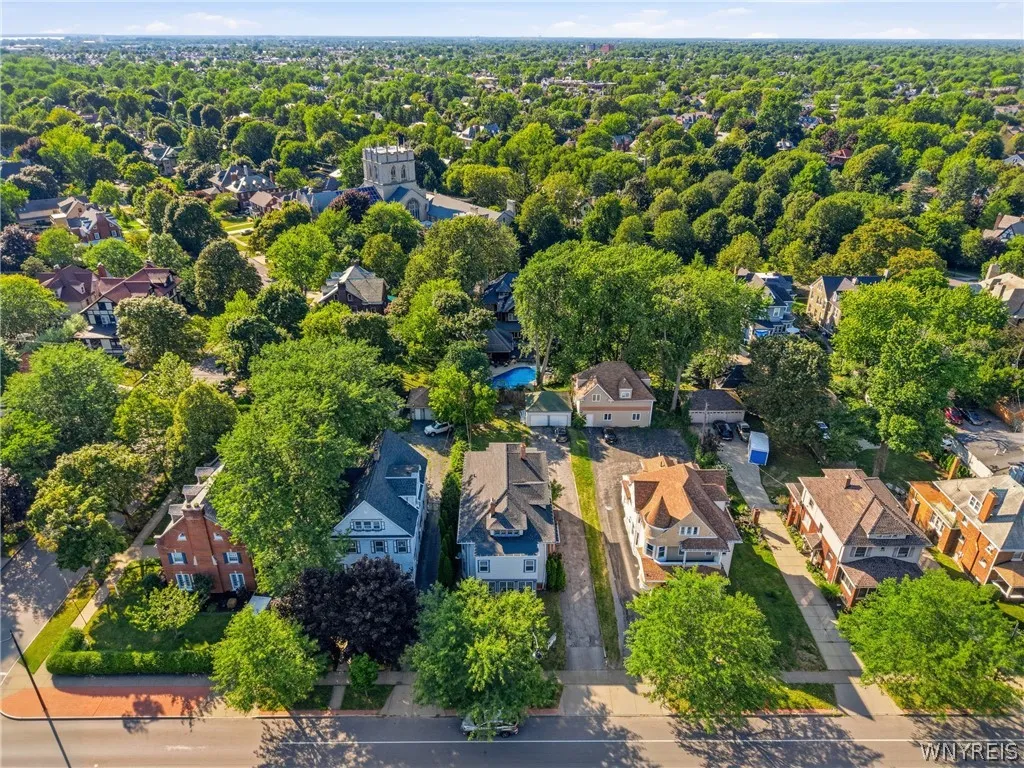2776 Main Street, Buffalo, New York 14214, Buffalo, New York 14214, 5 Bedroom Bedrooms, ,3 BathroomBathrooms,Residential,For Sale,2776 Main Street, Buffalo, New York 14214,0,B1711834