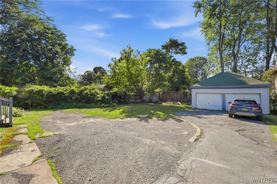 2776 Main Street, Buffalo, New York 14214, Buffalo, New York 14214, 5 Bedroom Bedrooms, ,3 BathroomBathrooms,Residential,For Sale,2776 Main Street, Buffalo, New York 14214,0,B1711834