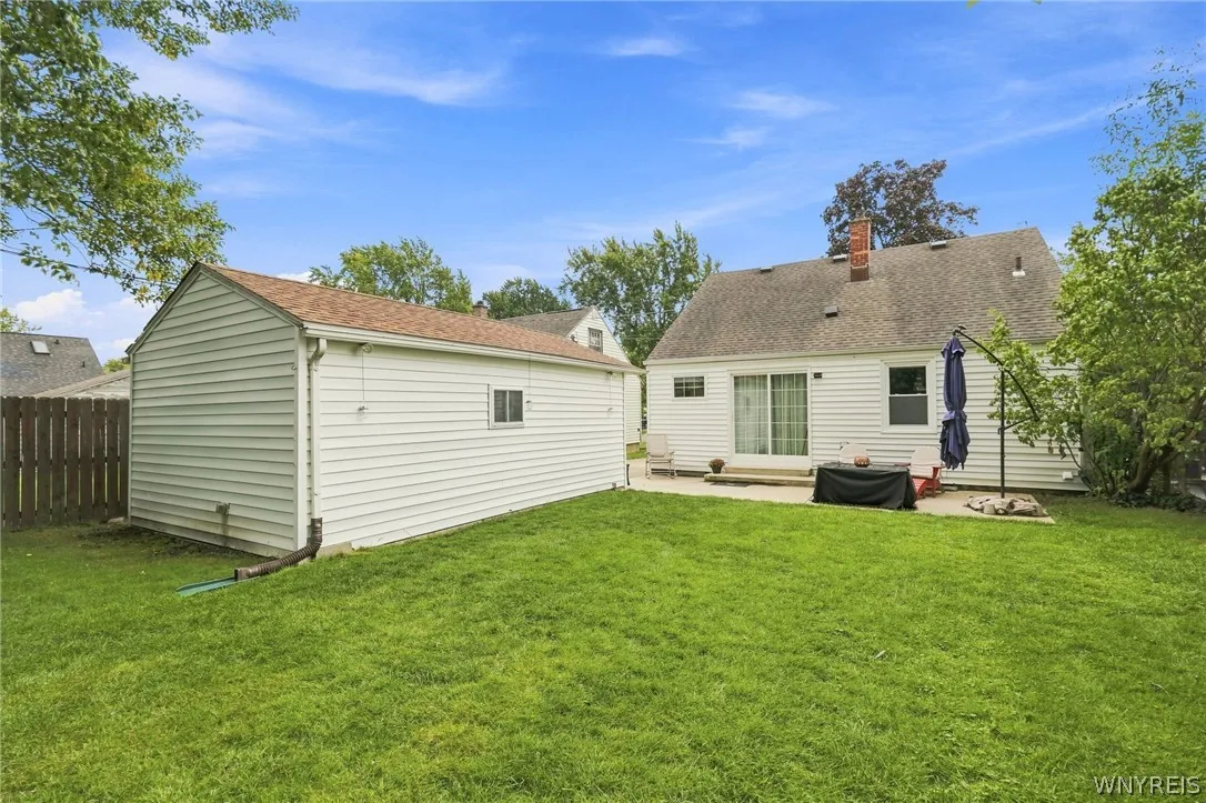 283 Wrexham Court North, Tonawanda, New York 14150, Tonawanda, New York 14150, 3 Bedroom Bedrooms, 9 Room Rooms,1 BathroomBathrooms,Residential,For Sale,283 Wrexham Court North, Tonawanda, New York 14150,0,B1711283
