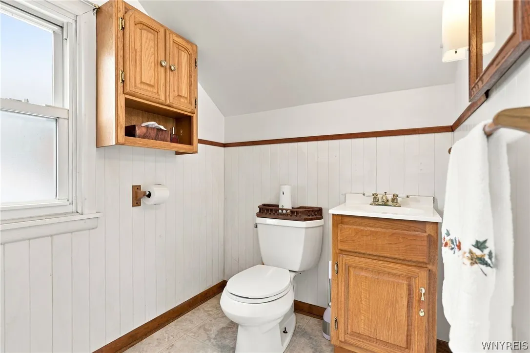 283 Wrexham Court North, Tonawanda, New York 14150, Tonawanda, New York 14150, 3 Bedroom Bedrooms, 9 Room Rooms,1 BathroomBathrooms,Residential,For Sale,283 Wrexham Court North, Tonawanda, New York 14150,0,B1711283