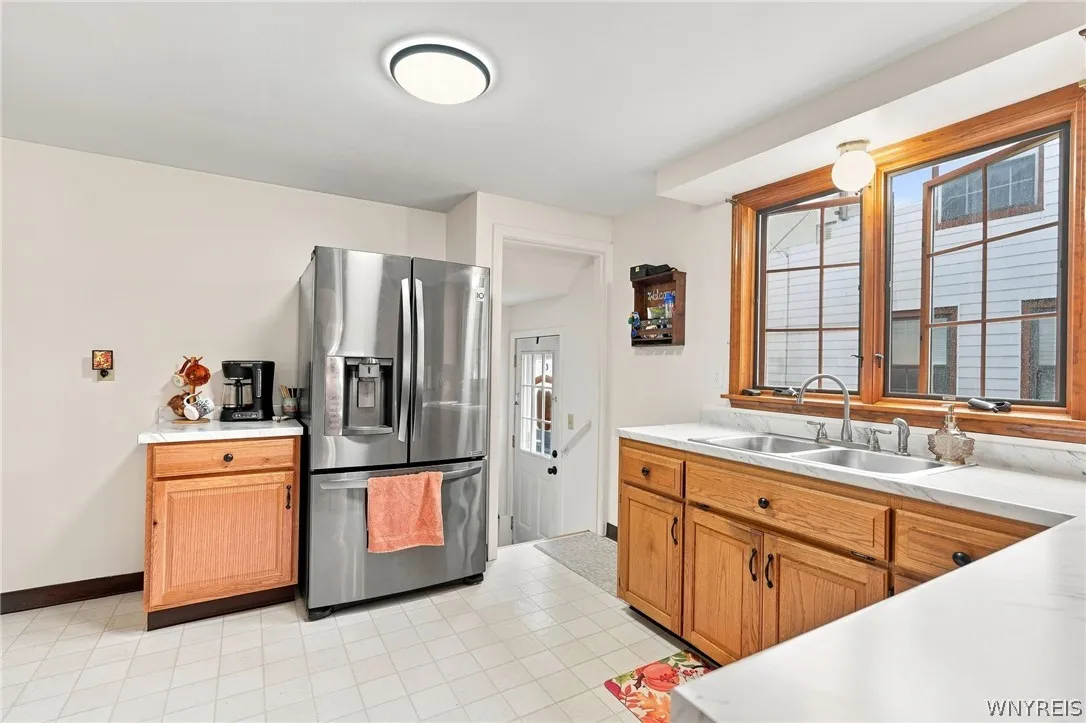 283 Wrexham Court North, Tonawanda, New York 14150, Tonawanda, New York 14150, 3 Bedroom Bedrooms, 9 Room Rooms,1 BathroomBathrooms,Residential,For Sale,283 Wrexham Court North, Tonawanda, New York 14150,0,B1711283