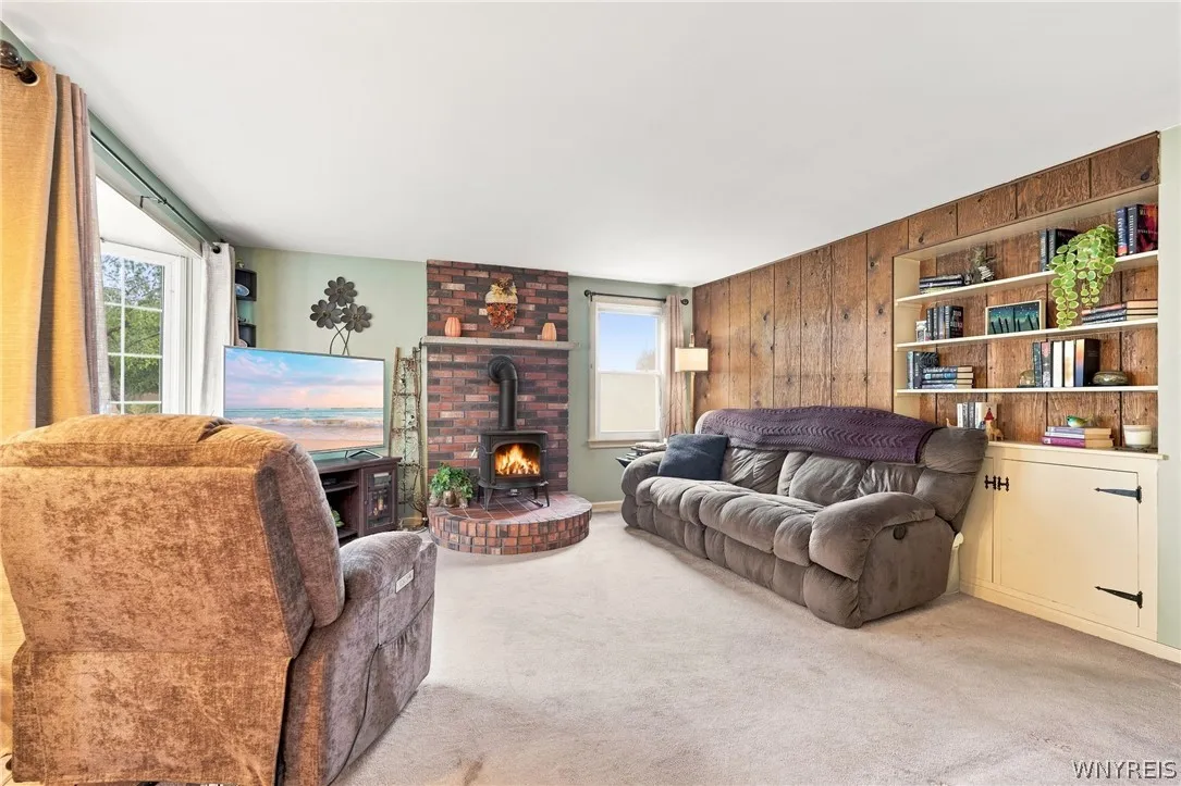 283 Wrexham Court North, Tonawanda, New York 14150, Tonawanda, New York 14150, 3 Bedroom Bedrooms, 9 Room Rooms,1 BathroomBathrooms,Residential,For Sale,283 Wrexham Court North, Tonawanda, New York 14150,0,B1711283