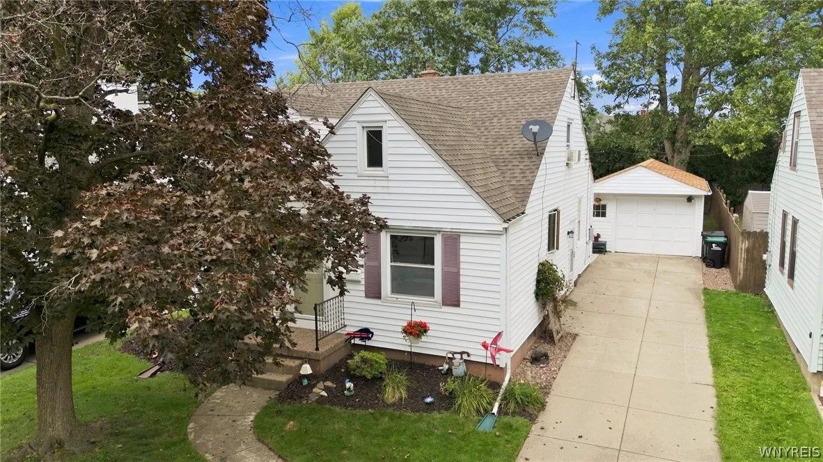 283 Wrexham Court North, Tonawanda, New York 14150, Tonawanda, New York 14150, 3 Bedroom Bedrooms, 9 Room Rooms,1 BathroomBathrooms,Residential,For Sale,283 Wrexham Court North, Tonawanda, New York 14150,0,B1711283