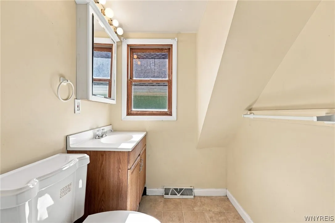 157 Merrimac Street, Buffalo, New York 14214, Buffalo, New York 14214, 5 Bedroom Bedrooms, 7 Room Rooms,2 BathroomBathrooms,Residential,For Sale,157 Merrimac Street, Buffalo, New York 14214,0,B1712099