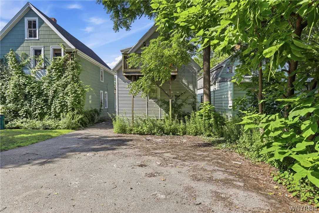 157 Merrimac Street, Buffalo, New York 14214, Buffalo, New York 14214, 5 Bedroom Bedrooms, 7 Room Rooms,2 BathroomBathrooms,Residential,For Sale,157 Merrimac Street, Buffalo, New York 14214,0,B1712099