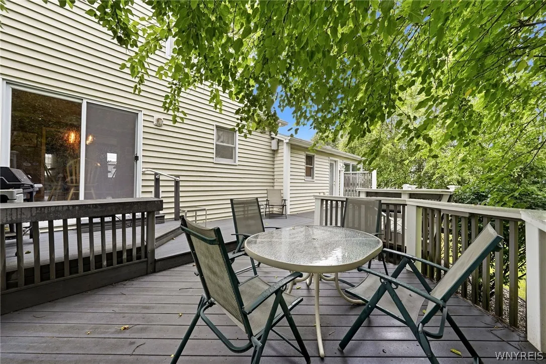 9515 High St, Clarence, New York 14032, Clarence, New York 14032, 4 Bedroom Bedrooms, 8 Room Rooms,2 BathroomBathrooms,Residential,For Sale,9515 High St, Clarence, New York 14032,0,B1712347