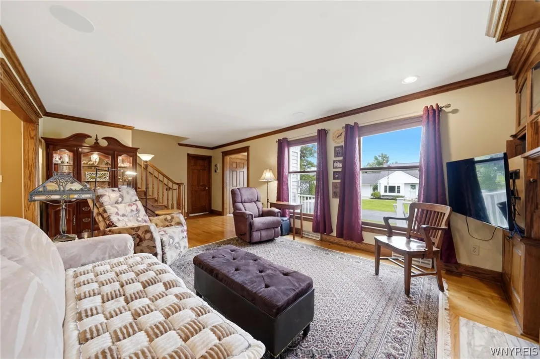 9515 High St, Clarence, New York 14032, Clarence, New York 14032, 4 Bedroom Bedrooms, 8 Room Rooms,2 BathroomBathrooms,Residential,For Sale,9515 High St, Clarence, New York 14032,0,B1712347