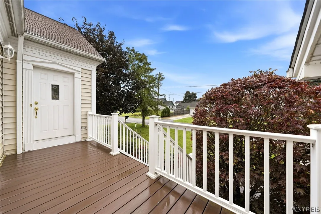 9515 High St, Clarence, New York 14032, Clarence, New York 14032, 4 Bedroom Bedrooms, 8 Room Rooms,2 BathroomBathrooms,Residential,For Sale,9515 High St, Clarence, New York 14032,0,B1712347