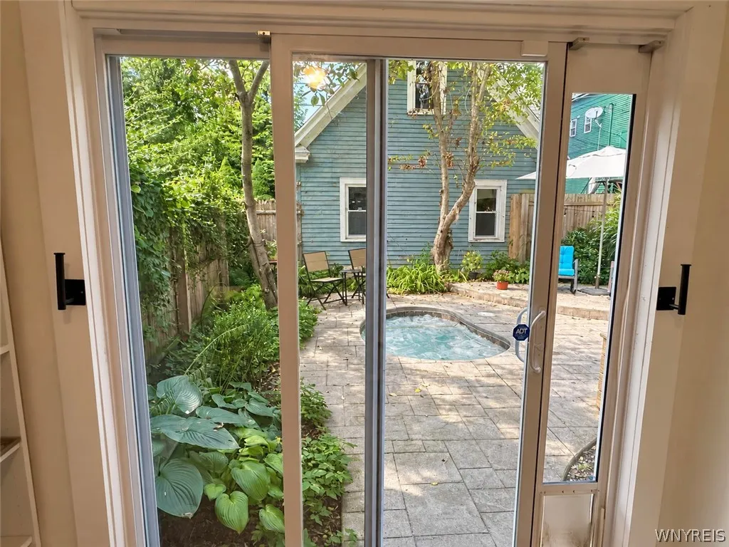 375 Summer Street, Buffalo, New York 14213, Buffalo, New York 14213, 3 Bedroom Bedrooms, 7 Room Rooms,1 BathroomBathrooms,Residential,For Sale,375 Summer Street, Buffalo, New York 14213,0,B1712646