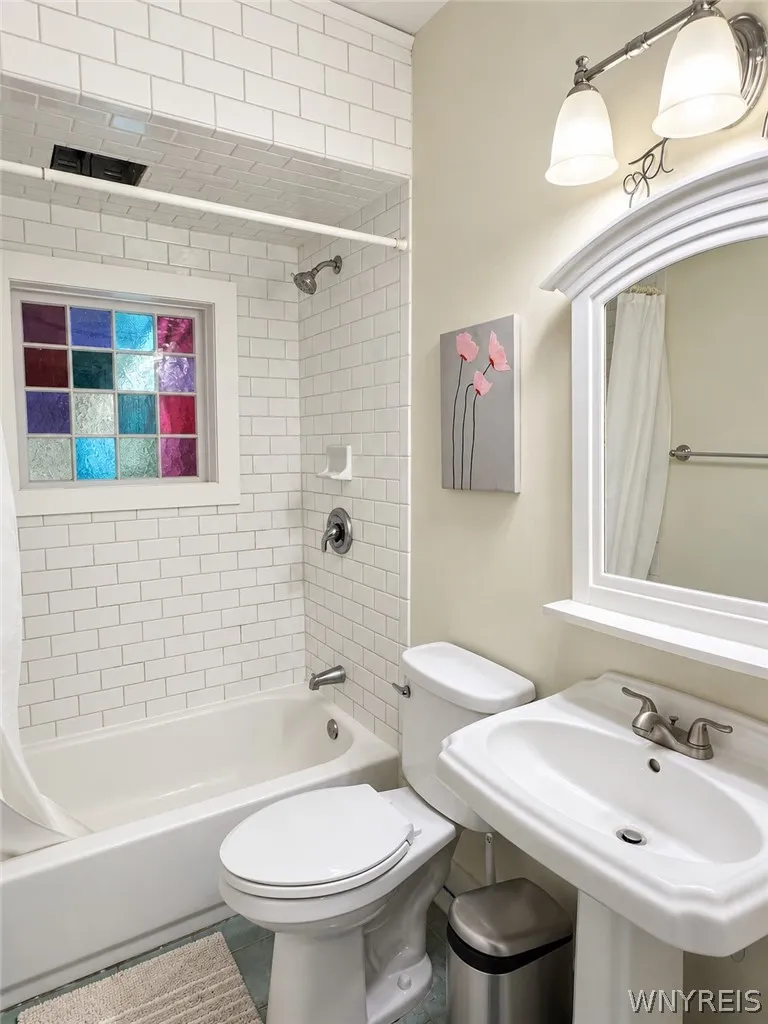 375 Summer Street, Buffalo, New York 14213, Buffalo, New York 14213, 3 Bedroom Bedrooms, 7 Room Rooms,1 BathroomBathrooms,Residential,For Sale,375 Summer Street, Buffalo, New York 14213,0,B1712646