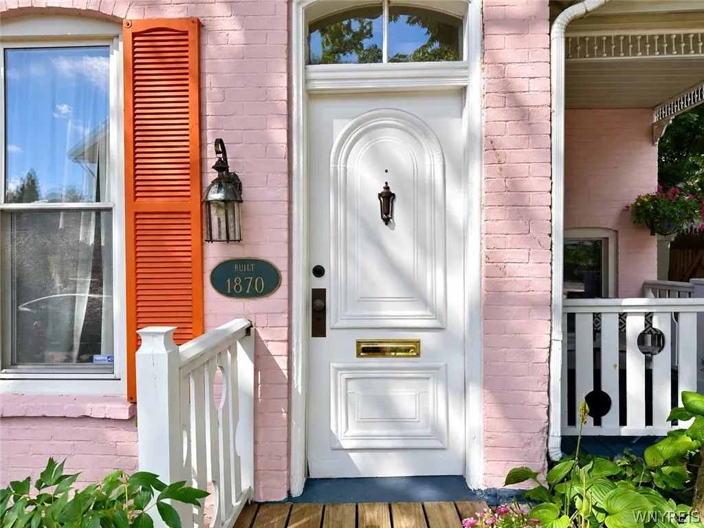 375 Summer Street, Buffalo, New York 14213, Buffalo, New York 14213, 3 Bedroom Bedrooms, 7 Room Rooms,1 BathroomBathrooms,Residential,For Sale,375 Summer Street, Buffalo, New York 14213,0,B1712646