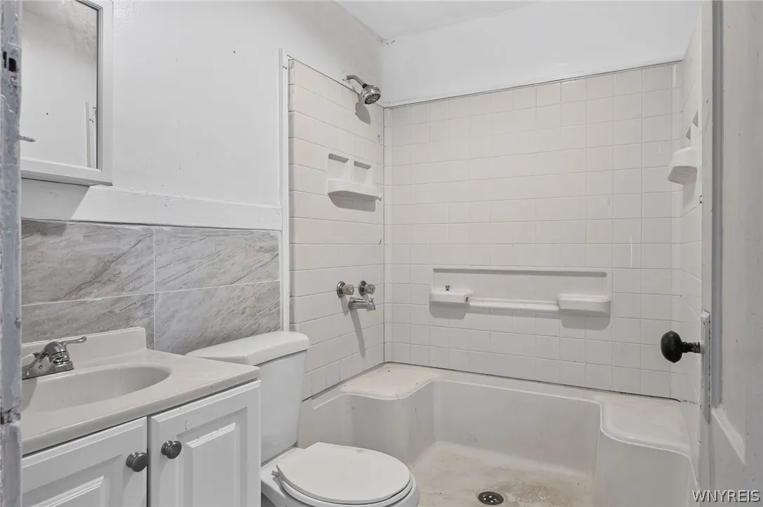 157 15th Street, Buffalo, New York 14213, Buffalo, New York 14213, 5 Bedroom Bedrooms, 6 Room Rooms,1 BathroomBathrooms,Residential,For Sale,157 15th Street, Buffalo, New York 14213,0,B1712952