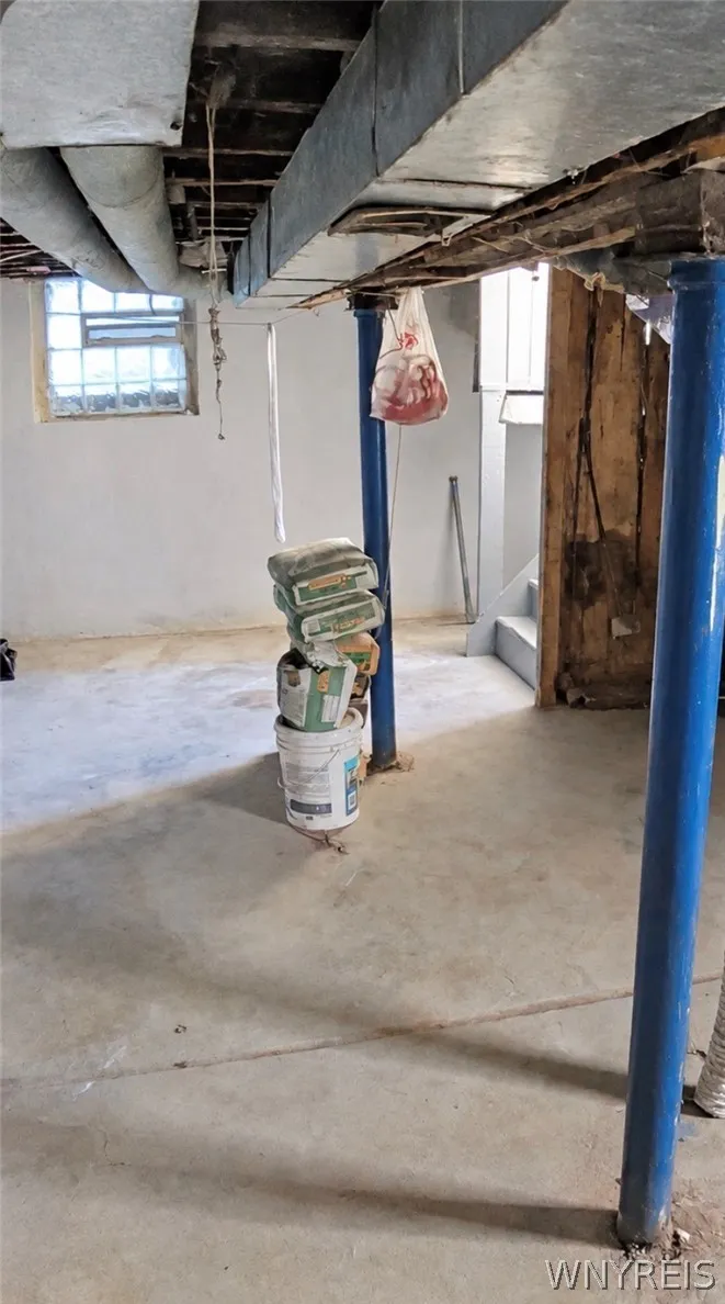 28 California Street, Buffalo, New York 14213, Buffalo, New York 14213, 6 Bedroom Bedrooms, ,2 BathroomBathrooms,Residential,For Sale,28 California Street, Buffalo, New York 14213,0,B1712929