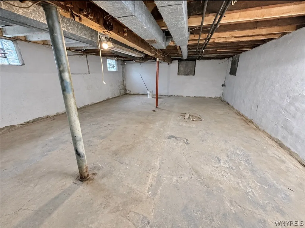 28 California Street, Buffalo, New York 14213, Buffalo, New York 14213, 6 Bedroom Bedrooms, ,2 BathroomBathrooms,Residential,For Sale,28 California Street, Buffalo, New York 14213,0,B1712929