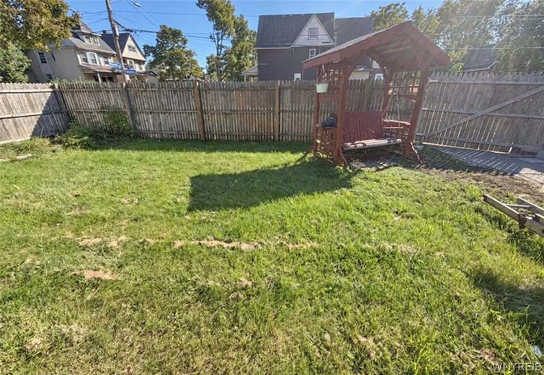 28 California Street, Buffalo, New York 14213, Buffalo, New York 14213, 6 Bedroom Bedrooms, ,2 BathroomBathrooms,Residential,For Sale,28 California Street, Buffalo, New York 14213,0,B1712929