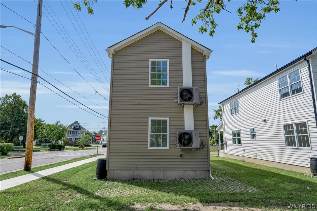 766 East Amherst Street, Buffalo, New York 14215, Buffalo, New York 14215, 3 Bedroom Bedrooms, 5 Room Rooms,1 BathroomBathrooms,Residential,For Sale,766 East Amherst Street, Buffalo, New York 14215,0,B1711269