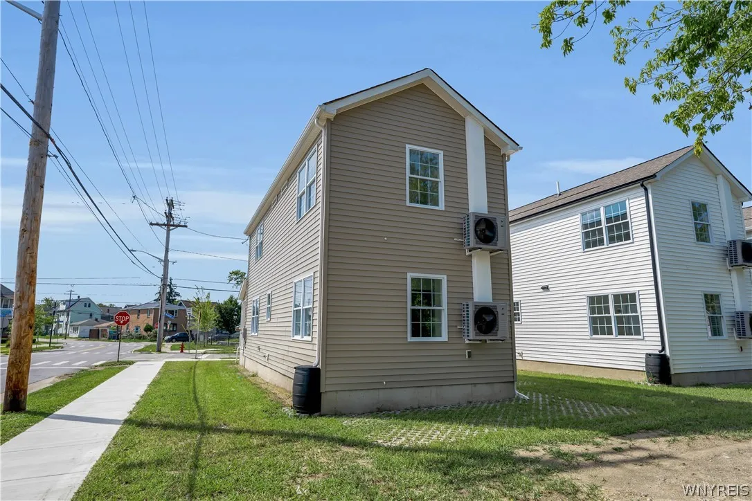 766 East Amherst Street, Buffalo, New York 14215, Buffalo, New York 14215, 3 Bedroom Bedrooms, 5 Room Rooms,1 BathroomBathrooms,Residential,For Sale,766 East Amherst Street, Buffalo, New York 14215,0,B1711269