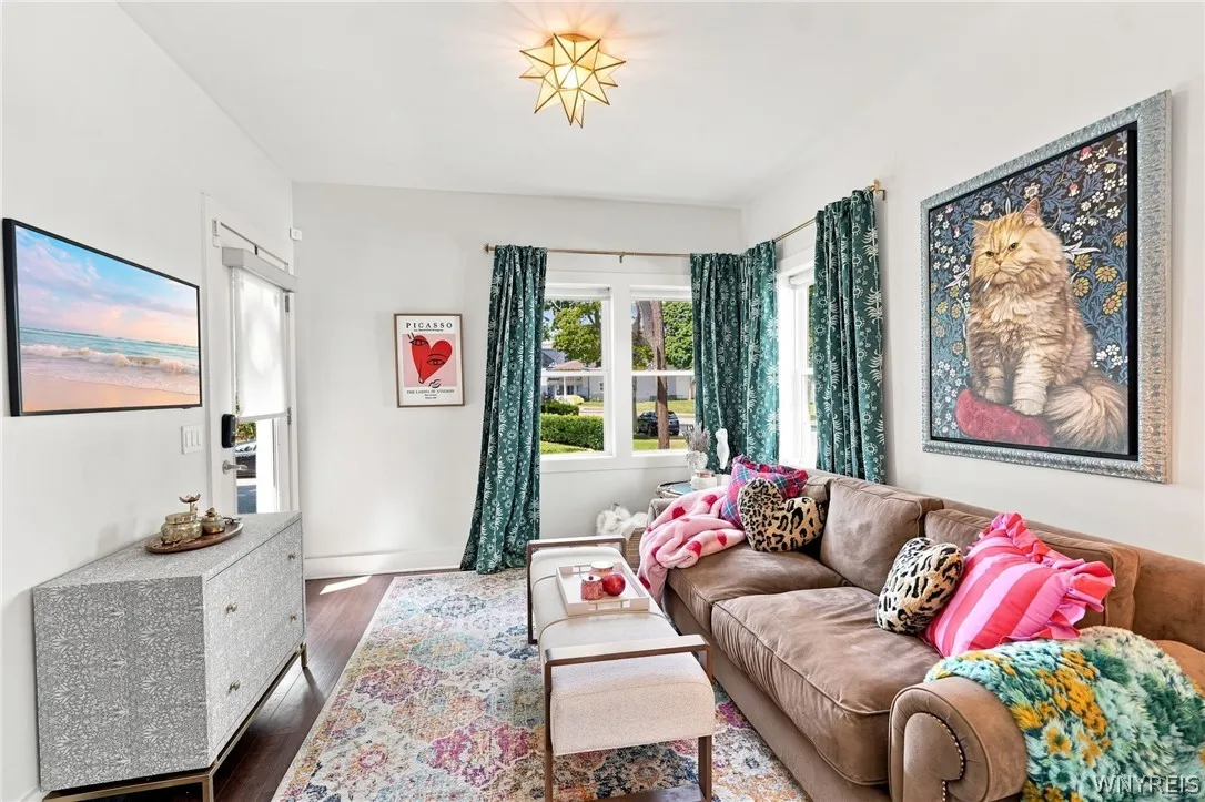 121 School Street, Buffalo, New York 14213, Buffalo, New York 14213, 2 Bedroom Bedrooms, 7 Room Rooms,2 BathroomBathrooms,Residential,For Sale,121 School Street, Buffalo, New York 14213,0,B1713280