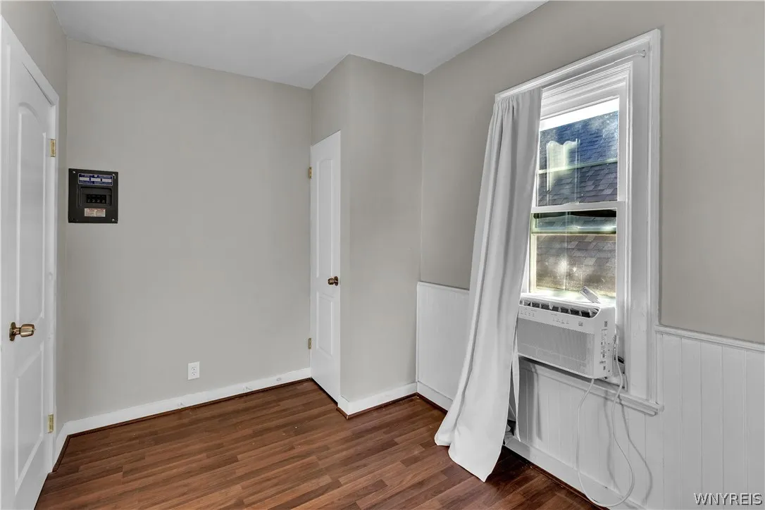Upper Bedroom 2