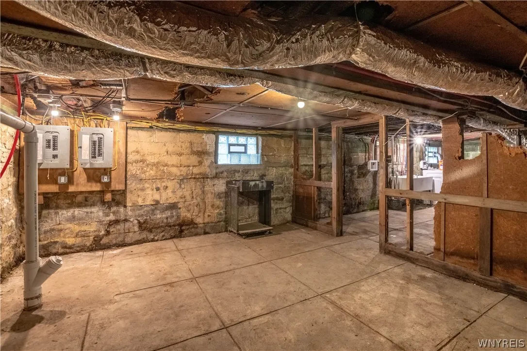 165 Arkansas Street, Buffalo, New York 14213, Buffalo, New York 14213, 6 Bedroom Bedrooms, ,3 BathroomBathrooms,Residential,For Sale,165 Arkansas Street, Buffalo, New York 14213,0,B1713326