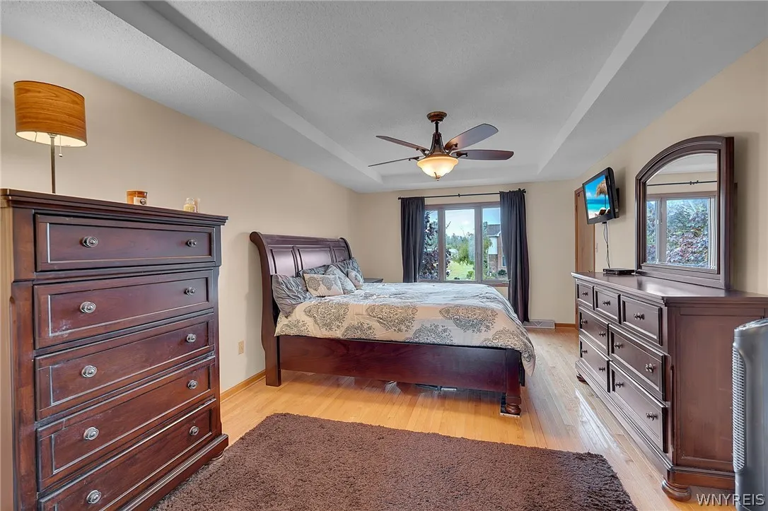 83 Meadowdale Lane, West Seneca, New York 14224, West Seneca, New York 14224, 4 Bedroom Bedrooms, 10 Room Rooms,2 BathroomBathrooms,Residential,For Sale,83 Meadowdale Lane, West Seneca, New York 14224,0,B1711093