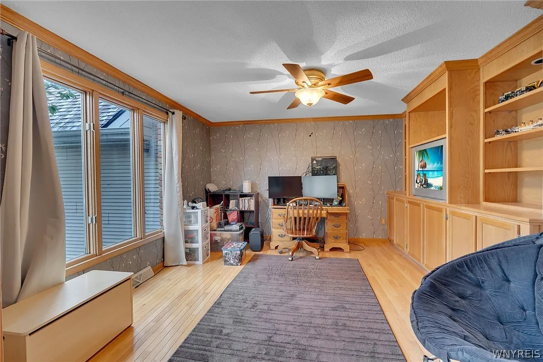 83 Meadowdale Lane, West Seneca, New York 14224, West Seneca, New York 14224, 4 Bedroom Bedrooms, 10 Room Rooms,2 BathroomBathrooms,Residential,For Sale,83 Meadowdale Lane, West Seneca, New York 14224,0,B1711093