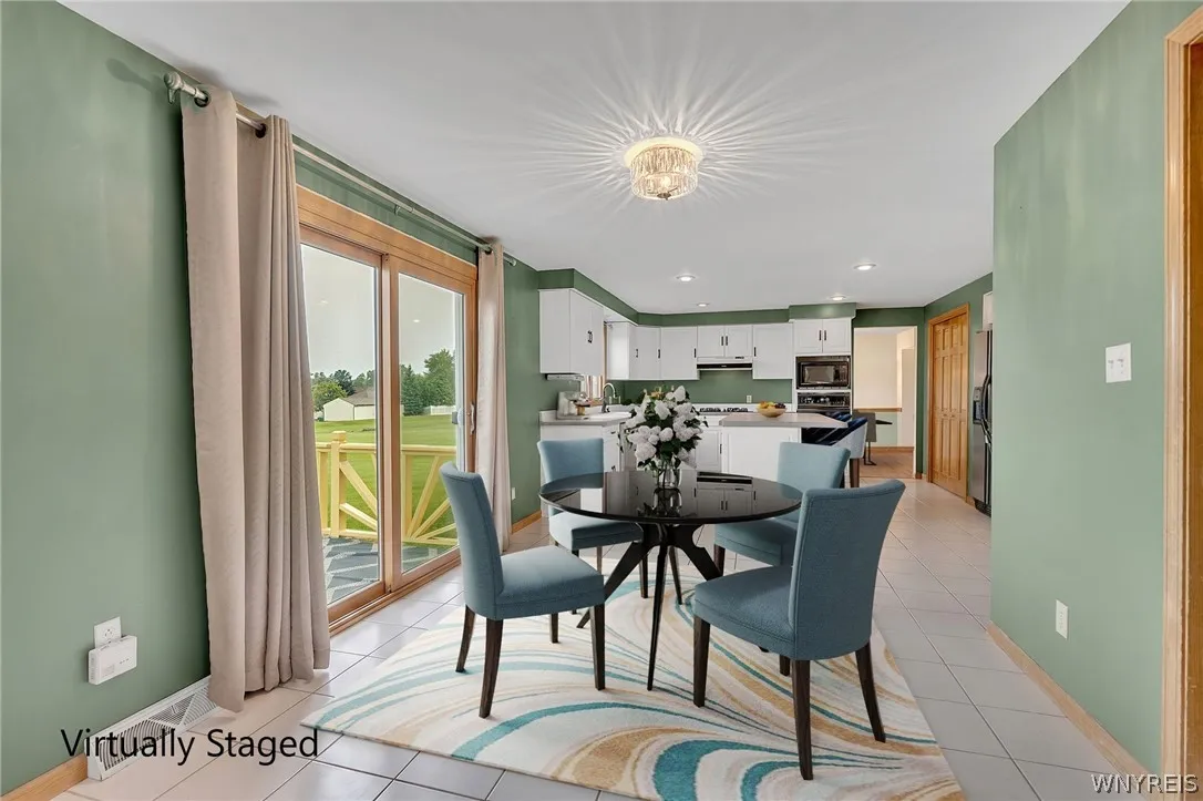 83 Meadowdale Lane, West Seneca, New York 14224, West Seneca, New York 14224, 4 Bedroom Bedrooms, 10 Room Rooms,2 BathroomBathrooms,Residential,For Sale,83 Meadowdale Lane, West Seneca, New York 14224,0,B1711093
