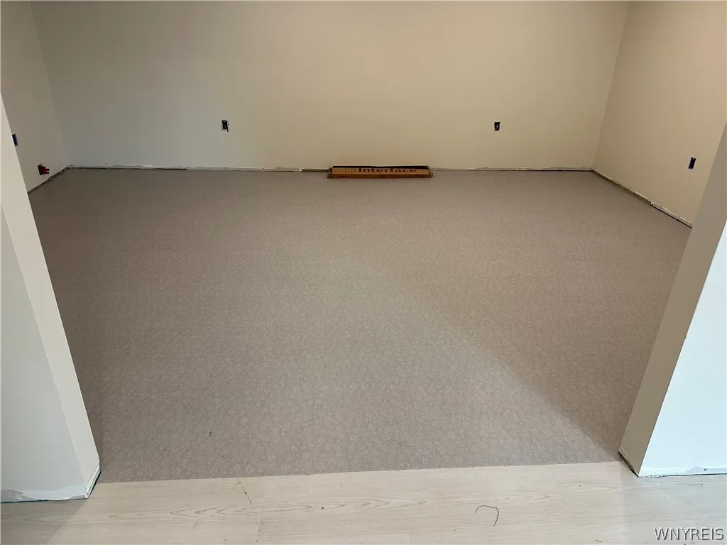 651 Oakwood Avenue, Aurora, New York 14052, Aurora, New York 14052, ,Commercial Lease,For Rent,651 Oakwood Avenue, Aurora, New York 14052,0,B1713801