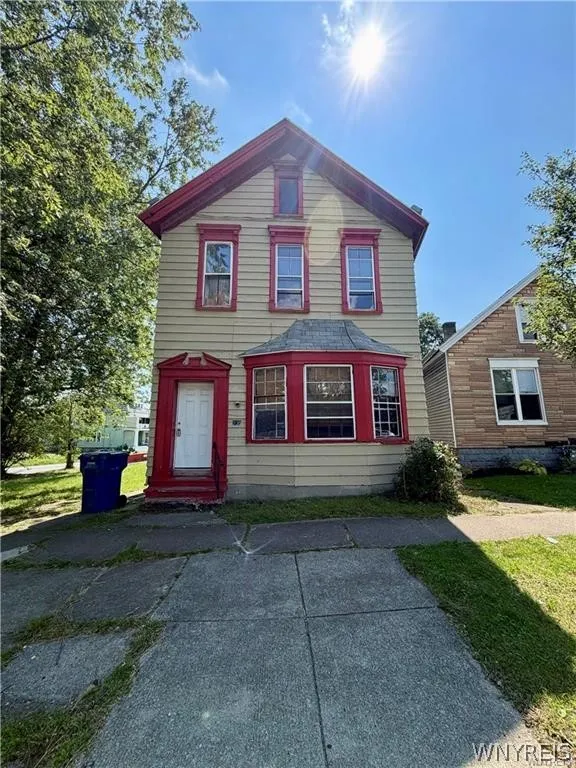 235 High Street Lower, Buffalo, New York 14204, Buffalo, New York 14204, 3 Bedroom Bedrooms, 6 Room Rooms,1 BathroomBathrooms,Residential Lease,For Rent,235 High Street Lower, Buffalo, New York 14204,0,B1714006