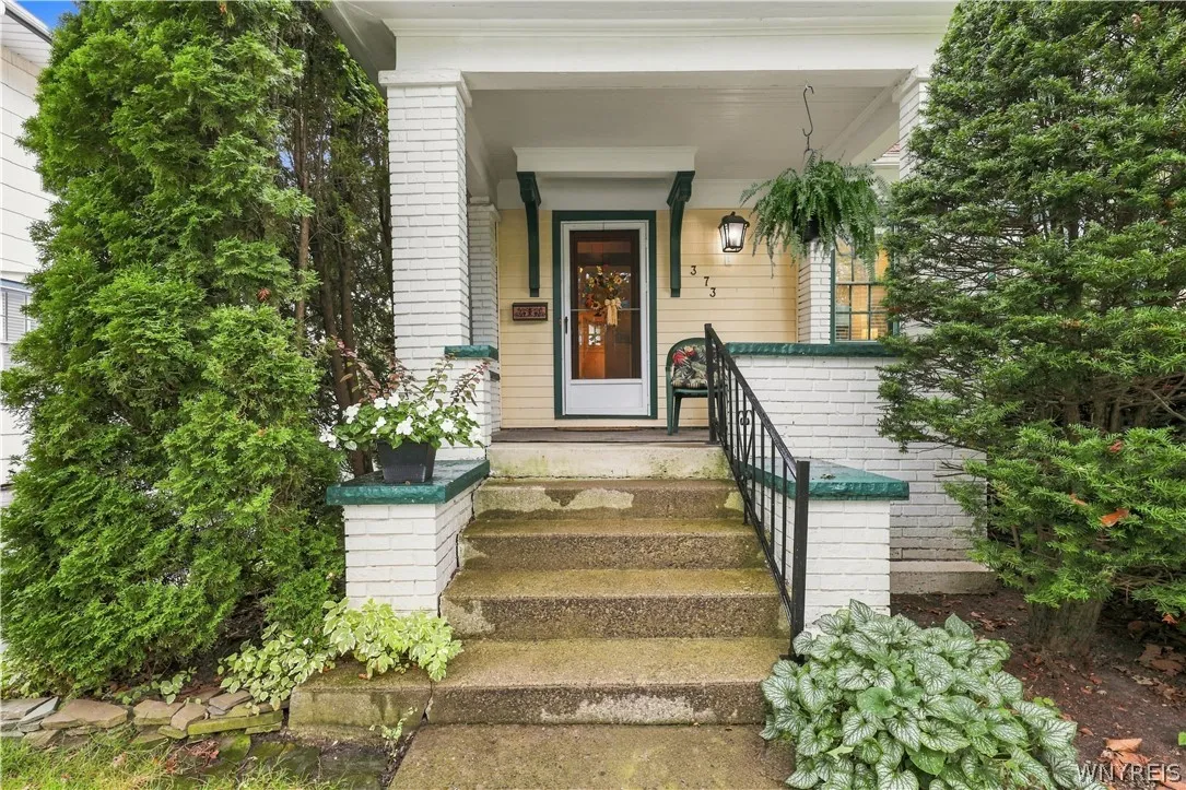 373 Woodbridge Avenue, Buffalo, New York 14214, Buffalo, New York 14214, 3 Bedroom Bedrooms, 8 Room Rooms,1 BathroomBathrooms,Residential,For Sale,373 Woodbridge Avenue, Buffalo, New York 14214,0,B1714125