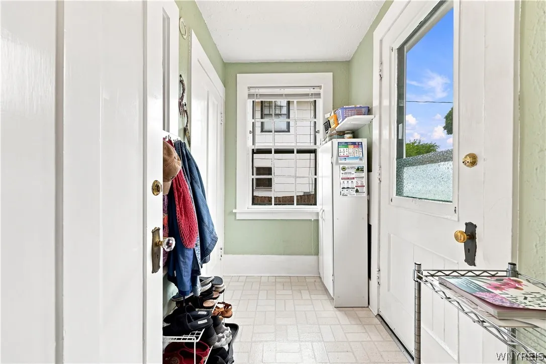 373 Woodbridge Avenue, Buffalo, New York 14214, Buffalo, New York 14214, 3 Bedroom Bedrooms, 8 Room Rooms,1 BathroomBathrooms,Residential,For Sale,373 Woodbridge Avenue, Buffalo, New York 14214,0,B1714125