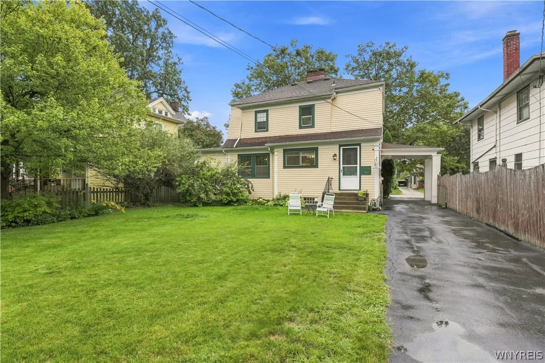 373 Woodbridge Avenue, Buffalo, New York 14214, Buffalo, New York 14214, 3 Bedroom Bedrooms, 8 Room Rooms,1 BathroomBathrooms,Residential,For Sale,373 Woodbridge Avenue, Buffalo, New York 14214,0,B1714125