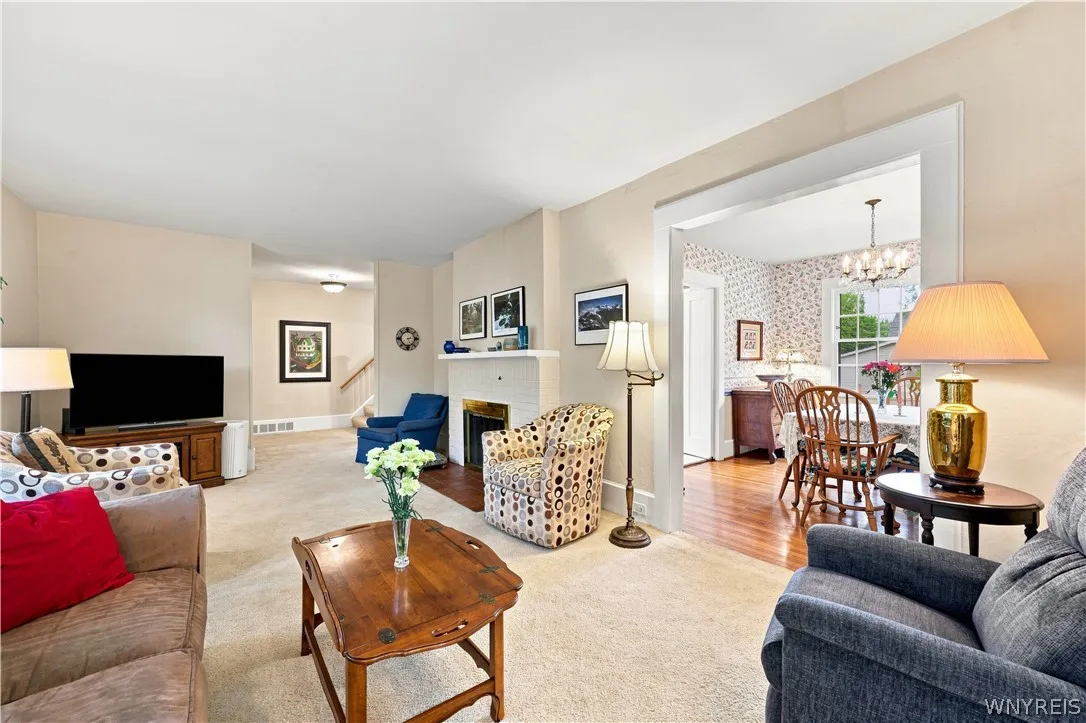 373 Woodbridge Avenue, Buffalo, New York 14214, Buffalo, New York 14214, 3 Bedroom Bedrooms, 8 Room Rooms,1 BathroomBathrooms,Residential,For Sale,373 Woodbridge Avenue, Buffalo, New York 14214,0,B1714125