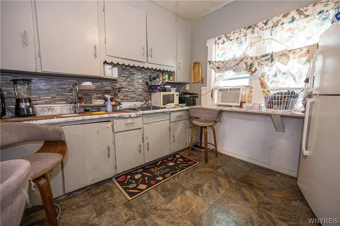 19 Tioga Street, Buffalo, New York 14216, Buffalo, New York 14216, 7 Bedroom Bedrooms, ,2 BathroomBathrooms,Residential,For Sale,19 Tioga Street, Buffalo, New York 14216,0,B1694378